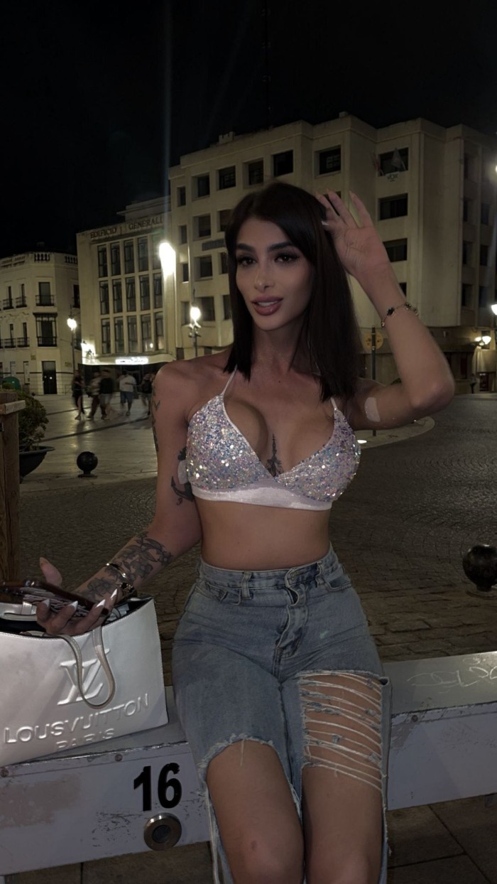 DAME BIEN POR CULO, FOLLA TAMBIÉN MI BOCA