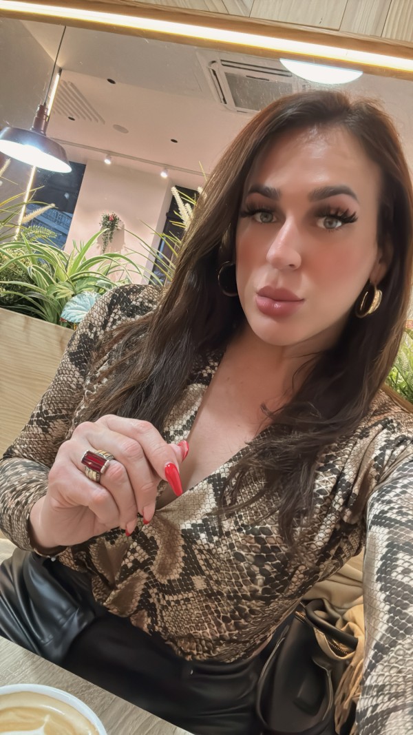 Dispuesta a todo amor!!!!