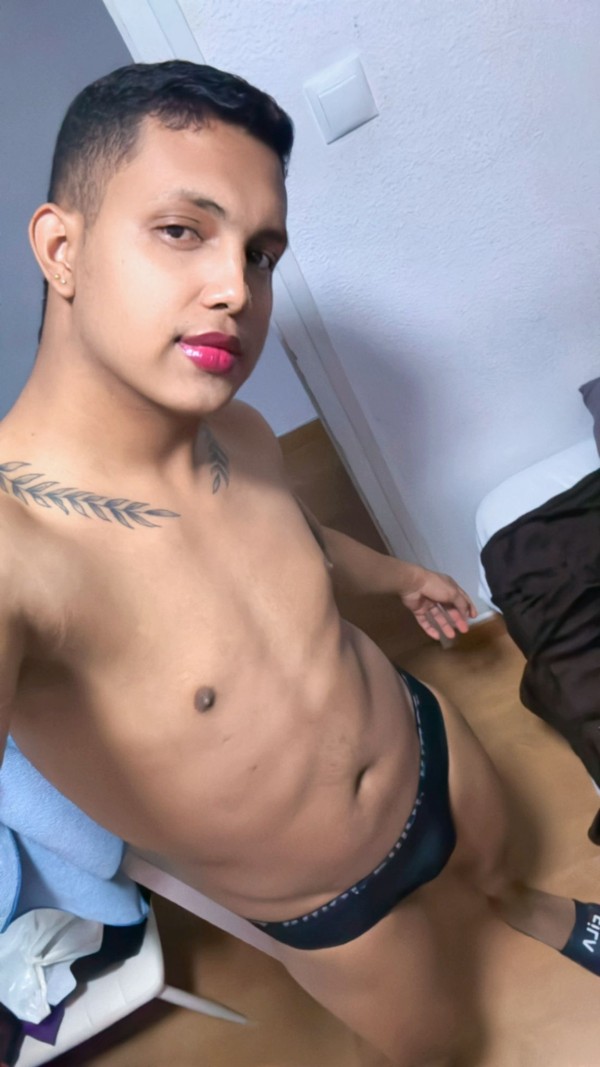 latino nuevo pollon morboso fiestero