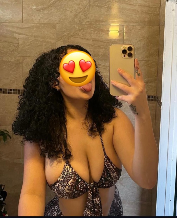Britalina novedad mexicana jovencita guapa alta