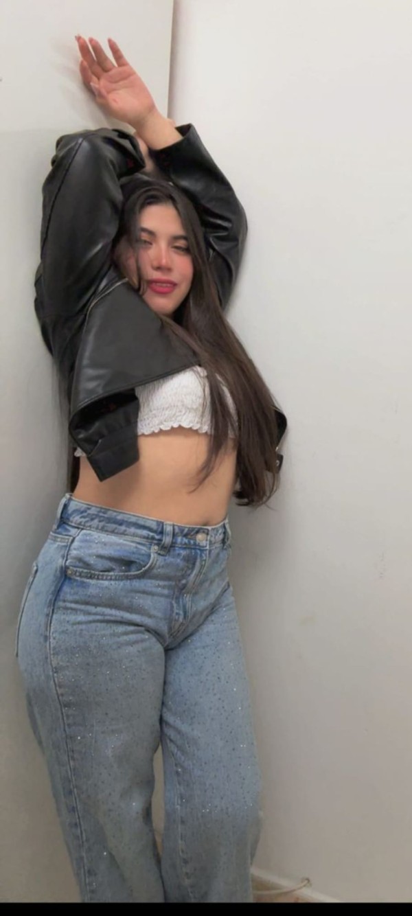 MIA LATINA CACHONDISIMA 24H