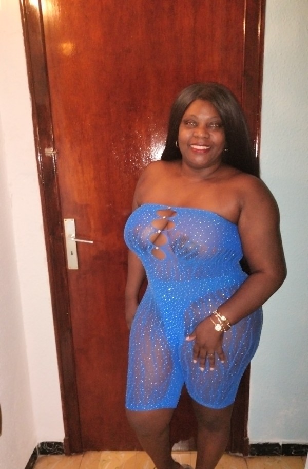 MORENASA CALIENTE Y FIESTERA