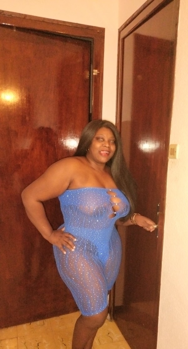 MORENASA CALIENTE Y FIESTERA