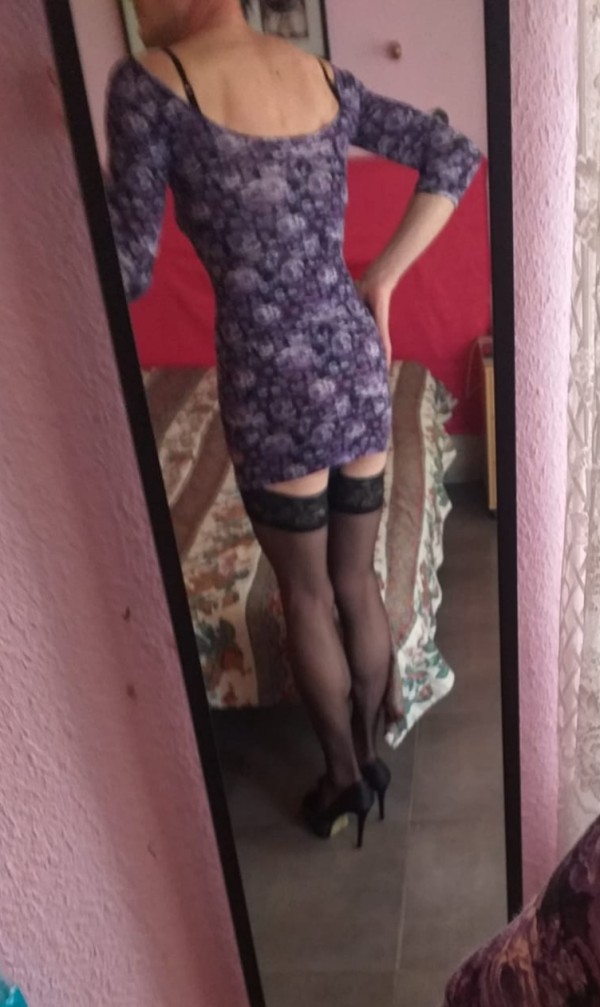 TRANS FEMENINA GUAPA CARIÑOSA
