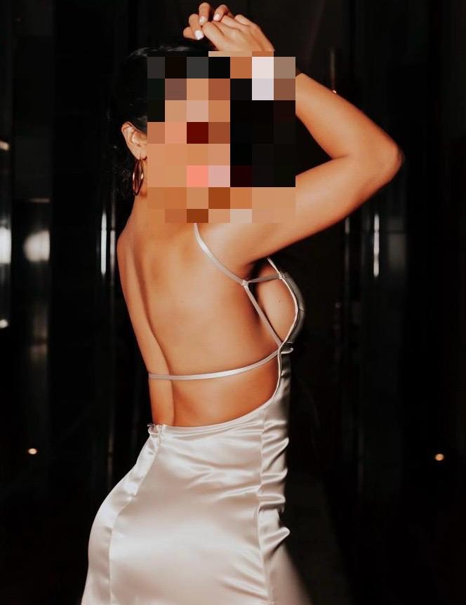 CUBANA DE LUJO EXPLOSIVA – LA REINA FIESTERA