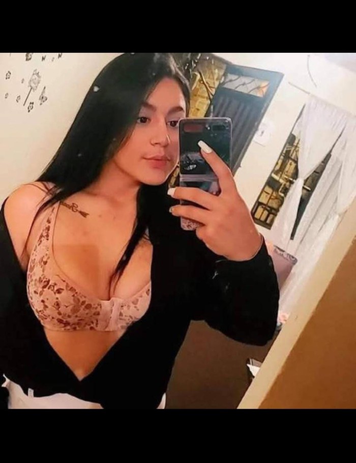 AMIGAS EN EL ZAPILLO ALMERIA EROTIC PLACE 24H