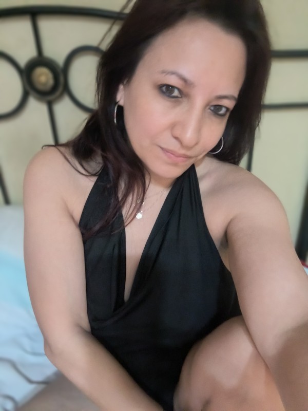 Chica educada con tema de conversación Ponferrada
