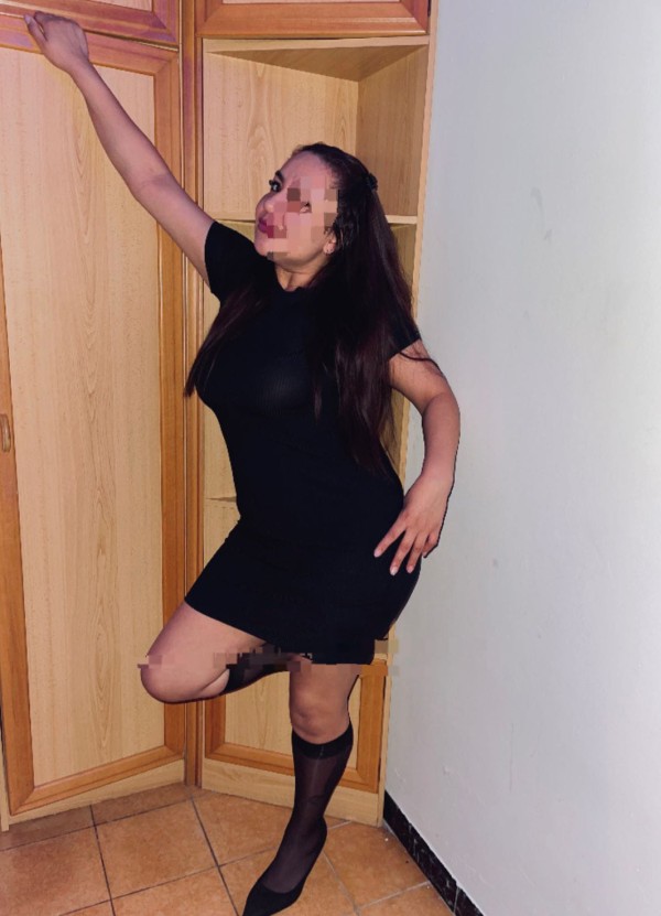 COLOMBIANA GUAPÍSIMA 34 AÑOS RECIÉN LLEGADA 24H