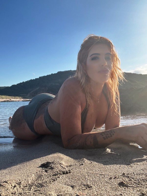 LLEIDA RUBI 40 AÑOS SPEAK ENGLISH BISEXUAL