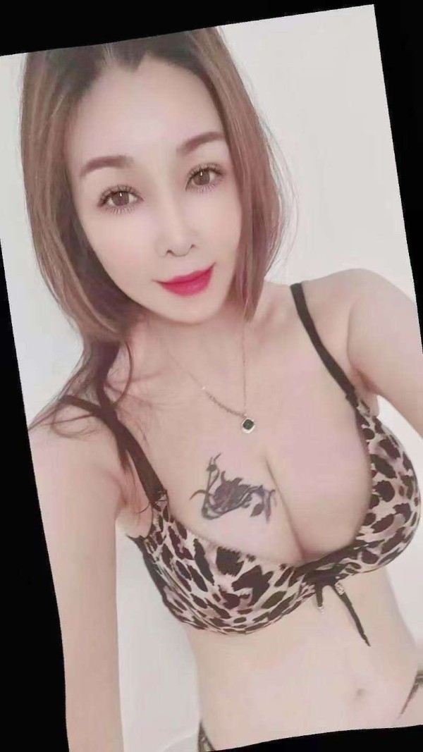 Asiáticas jovencita chicas en Burgos