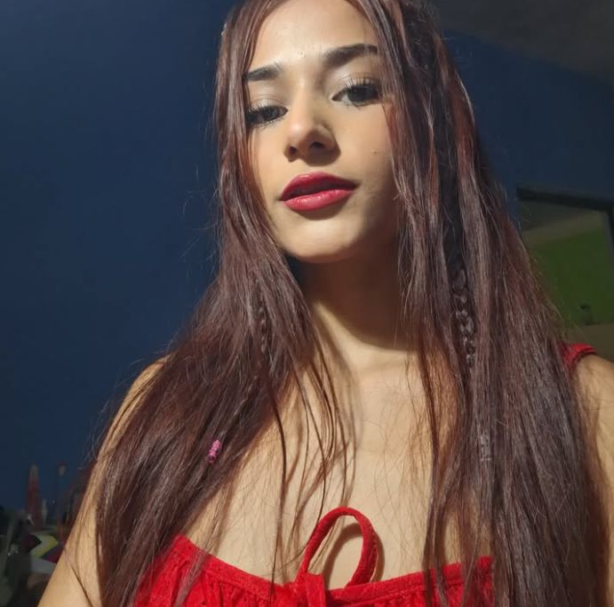 Paula jovencita morbosa