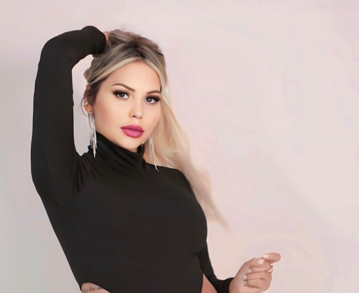 Joven Brasileña fiestera