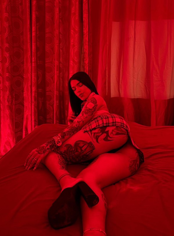 IMPRESIONANTE CHICA TRANS EN ALGECIRAS. MORBO Y VICIO