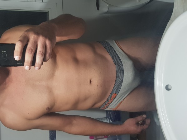 Me encanta que me la comas hasta saciarte.