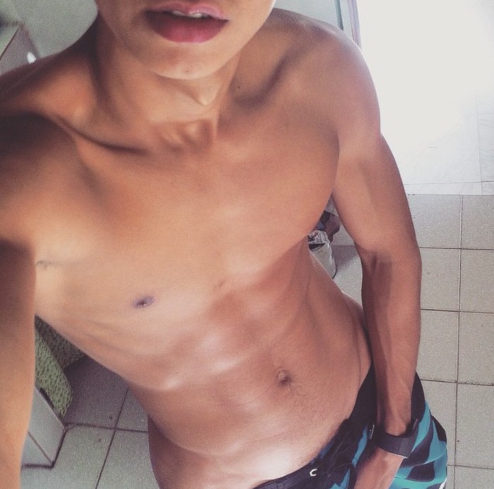 LATINO! Soy mateo, juguetón, caliente y fiestero.