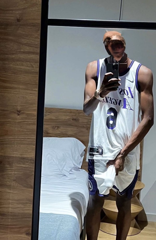 African young boy en Barcelona negro africano Barc