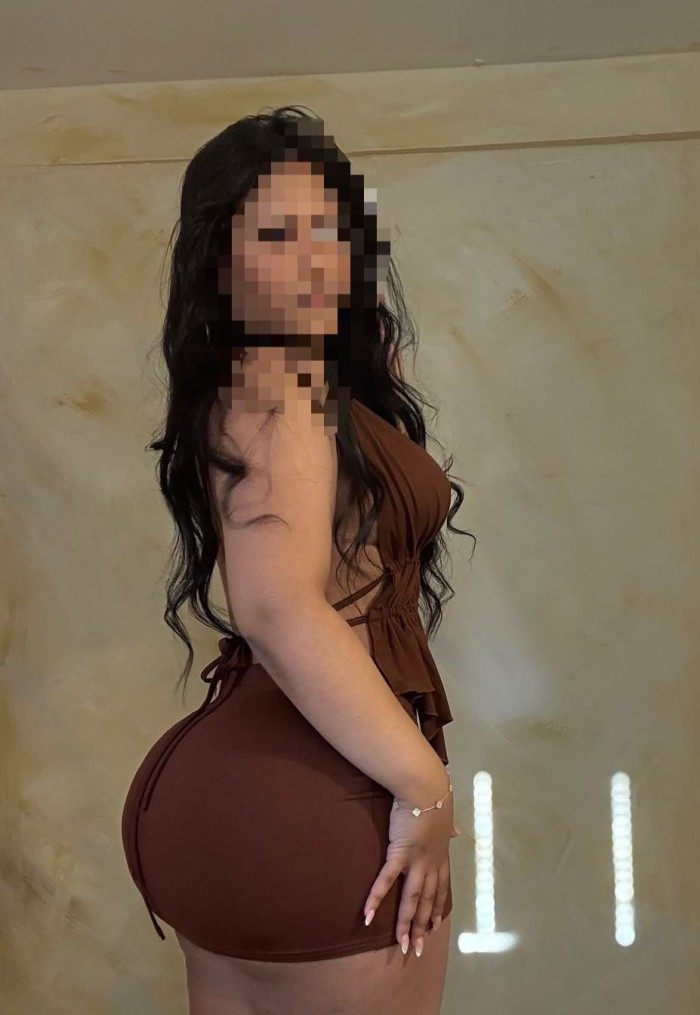 Hola Soy luna las más ardiente y fogosa