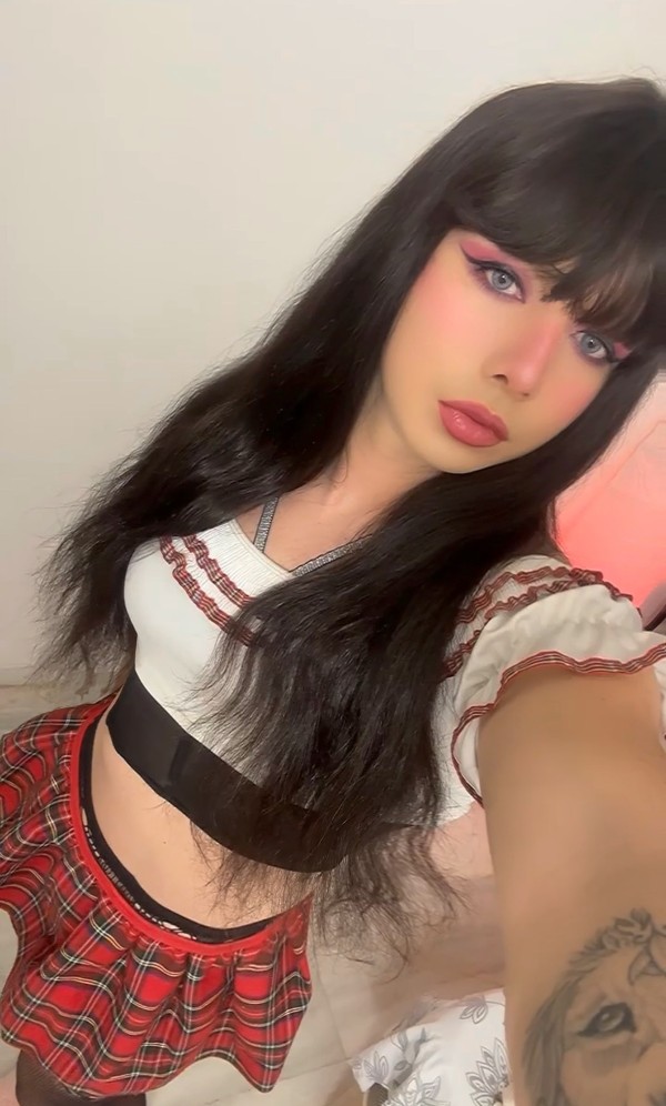 Jovencita brasileña activa y passiva