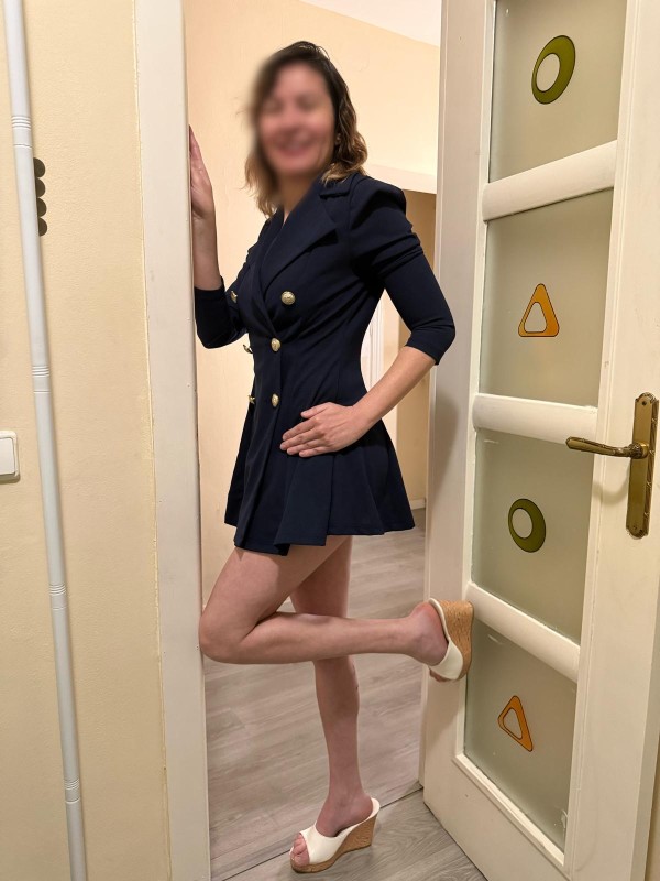 RAQUEL 32 AÑOS, BRASILEÑA NUEVA AUX. ADMINISTRATIVA Y MASAJISTA EN MADRID