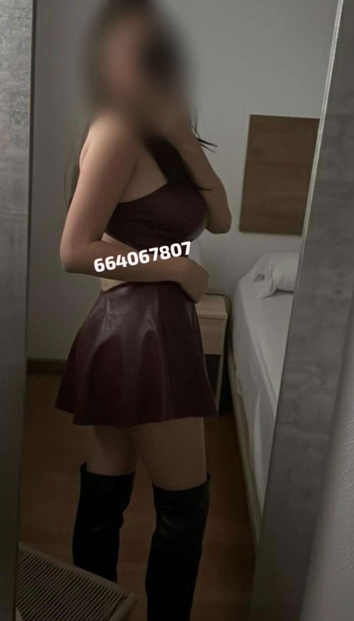 Ana seré la amante perfecta, No soy escorts