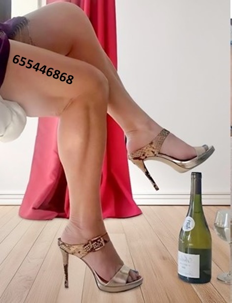 Diosa Reina del arnés para mis putas y fetichismo