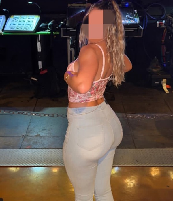 Española jovencita novedad pocos días solo llamadas