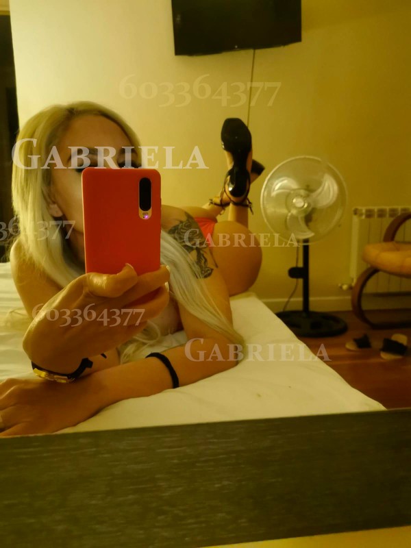 Madurita fiestera, muy sexy y apasioanda por Abando