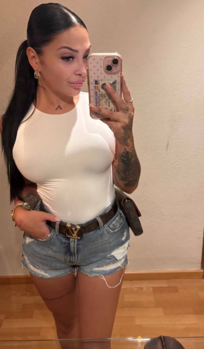 Natalia española garganta profunda