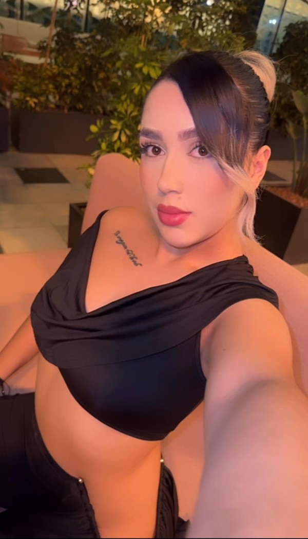 Megan Hermosaaaaaa latina recién llegada
