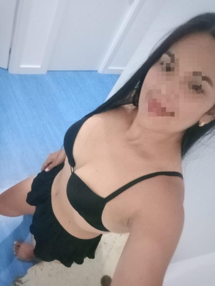 CHICA COLOMBIANA CACHONDA DE INSACIABLE