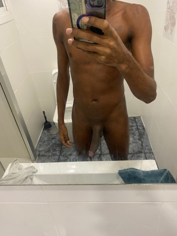 Activo pollon  colombiano me encanta de todo