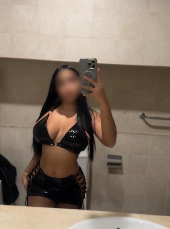 NOVEDAD GHANIMA FIESTERA TRIOS VICIOSA SIN LIMITES Y DISCRETA EN OURENSE