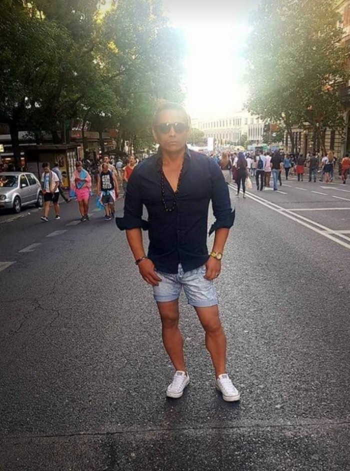 Marco masajista vicioso económico chicos y chicas