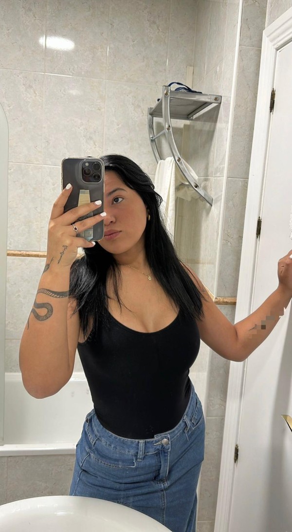 Hola amores soy Sharon 24 años acabo de llegar en Benidorm