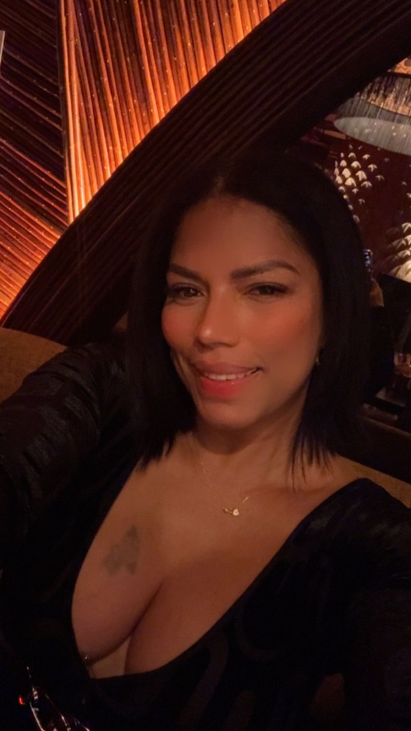 CULONA CON GANAS DE SEXO Y FARRA