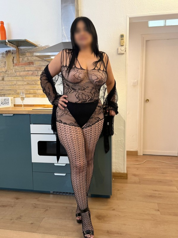 SEXY FIESTERA JUGUETONA CACHONDA COMPLACIENTE 69 VAGINA MUY CALIENTE “