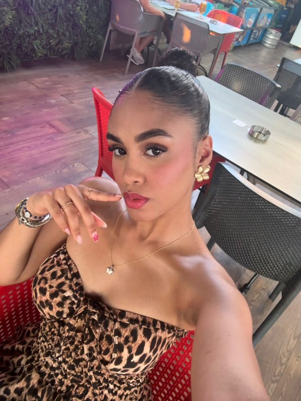 Menceyes 116, Flor 21 años, dominicana