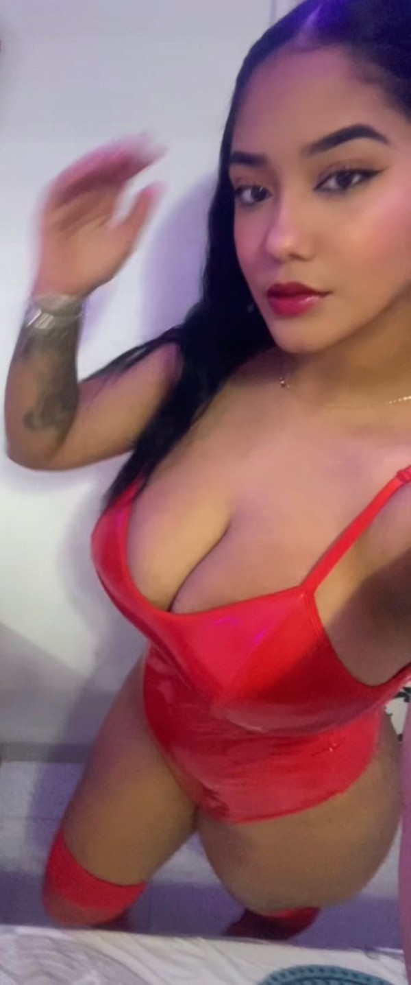AMBER Soy una chica extrovertida y sensual