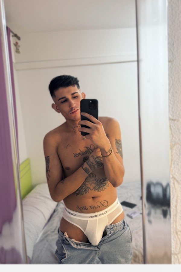 Santiago VIP Latino varonil, muy vicioso, cumplo tus más íntimas fantasías