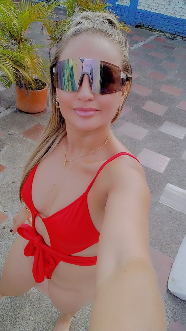 DAYANA GUAPISIMA UN BOMBON DE PLACER !