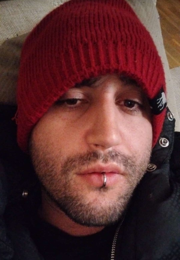 Carlos – Económicamente independiente.