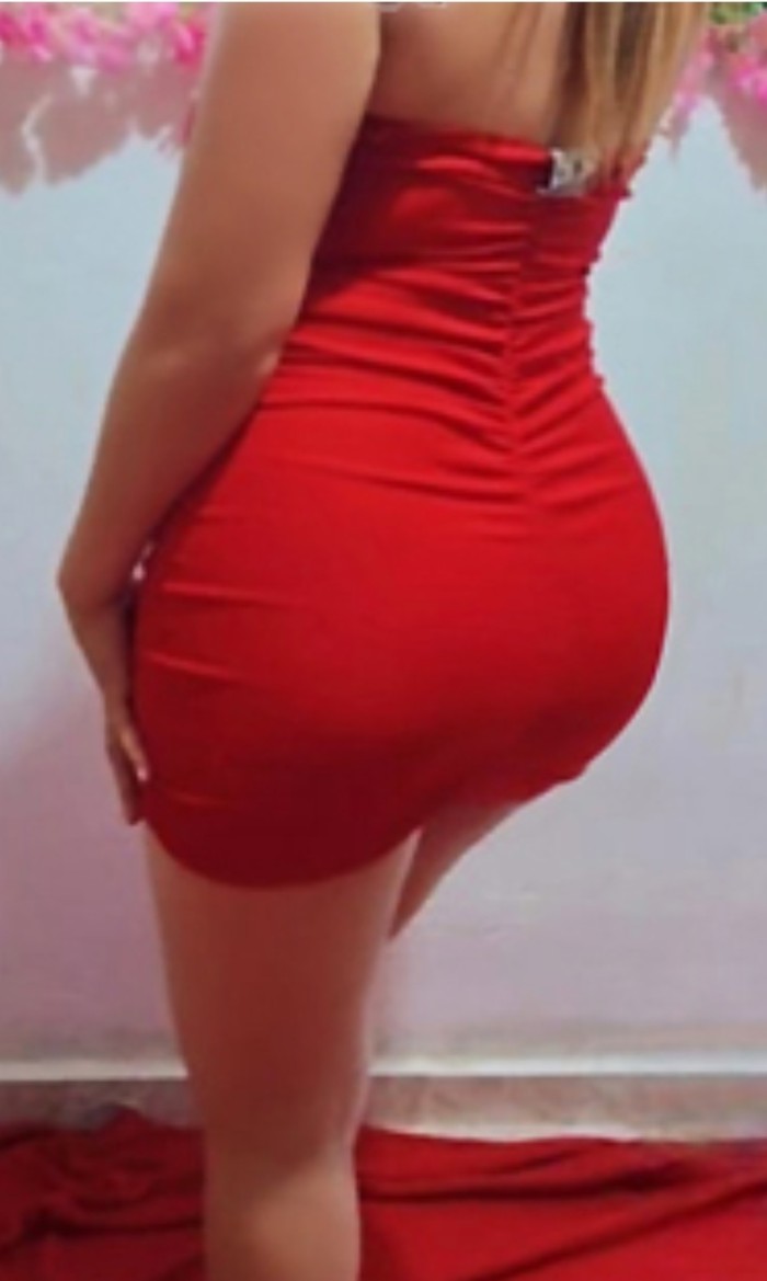 Señorita risueña coqueta desconplicada