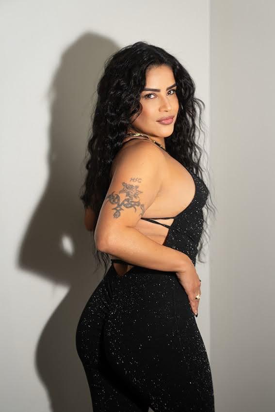 Andrea, madura y sensual chica de compañía