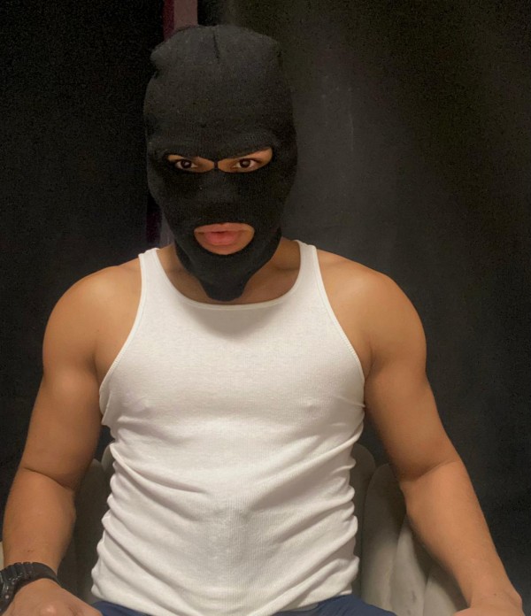 Macho fibrado cañero aguantandor