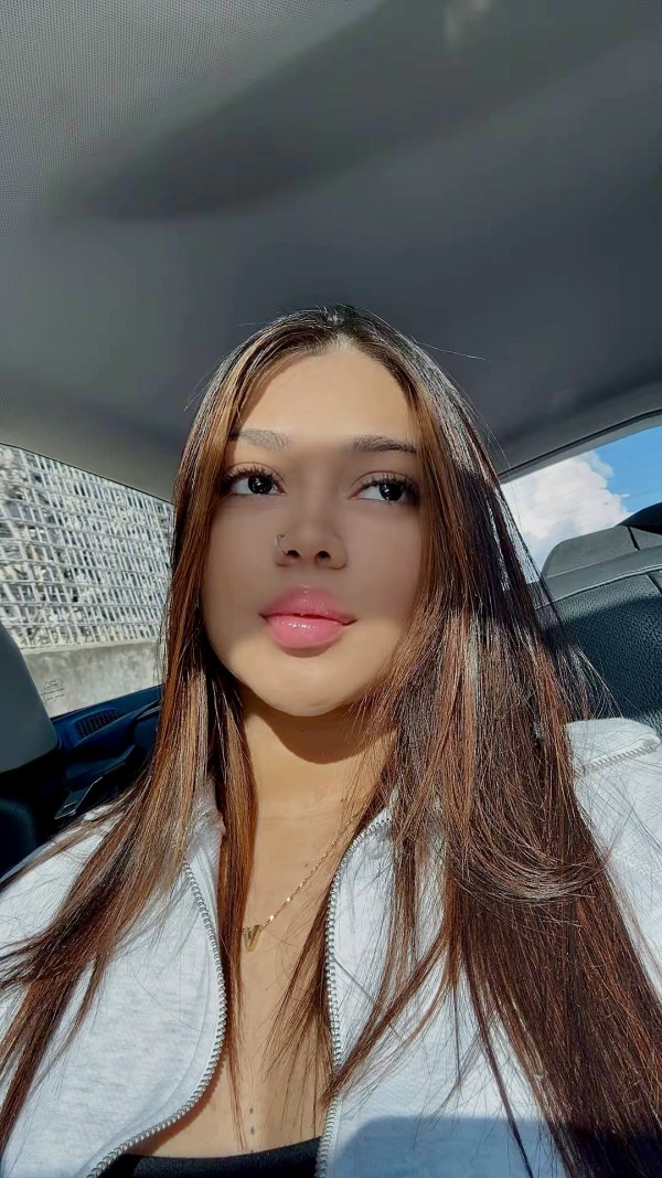 VALERY, COLOMBIANA, 19- ESCORT FUENGIROLA