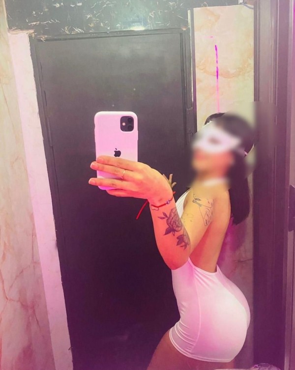 Jovencita ,cara angelical y mente pervertida primera vez por tu ciudad