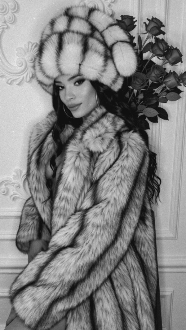 SOY NOVEDAD EN TU CIUDAD MIS AMORES 100%VERSÁTIL