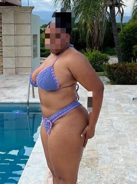 LUCERO TETONA  JOVEN ENCANTADORA