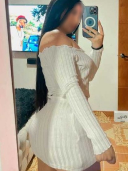 JOVENCITA CACHONDA Y FIESTERA
