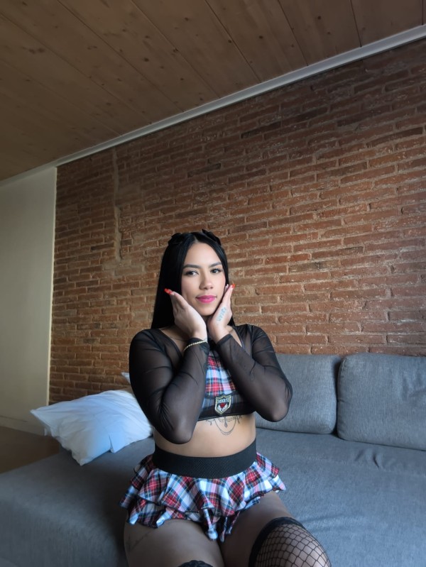 KAMILA 20 AÑITOS SIEMPRE CACHONDA SENXUAL LLAMA